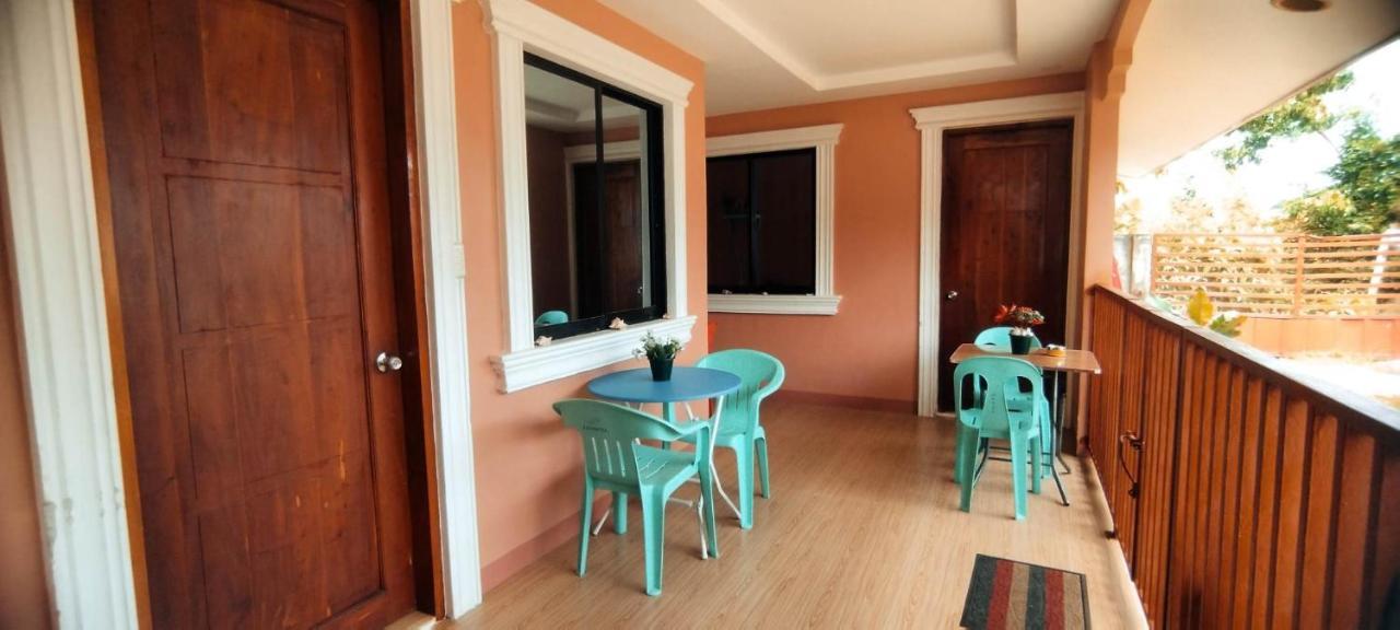 Rna Guesthouse Moalboal Exterior photo